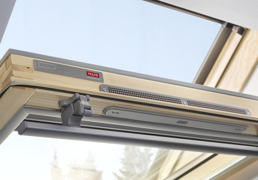VELUX Стандарт+ - Мансардное окно GZR 3061 (ручка сверху) фото 6